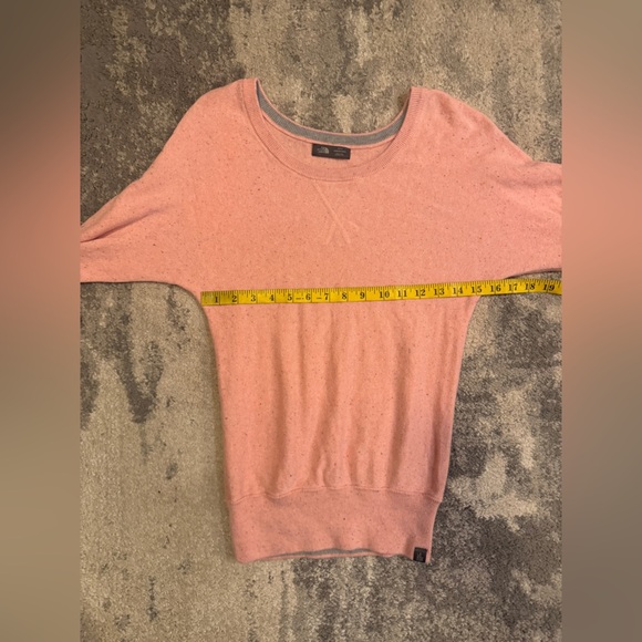 Women's Pink The North Face Cashmere Sweater - Picture 5 of 7